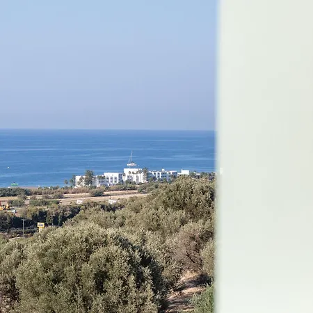 Blu Adelianos Kampos